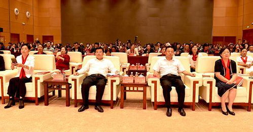 廊坊市女企业家商会召开五地市签约 抗疫标兵表彰大会暨女商精神演讲报告会